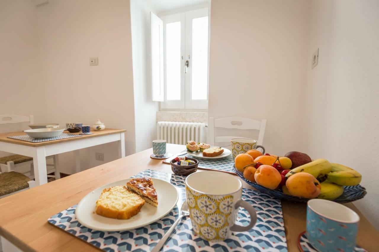 Da Concavo E Convesso Bed & Breakfast Locorotondo Luaran gambar